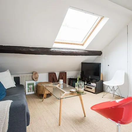 Apartment Warm Near Parc Monceau *
